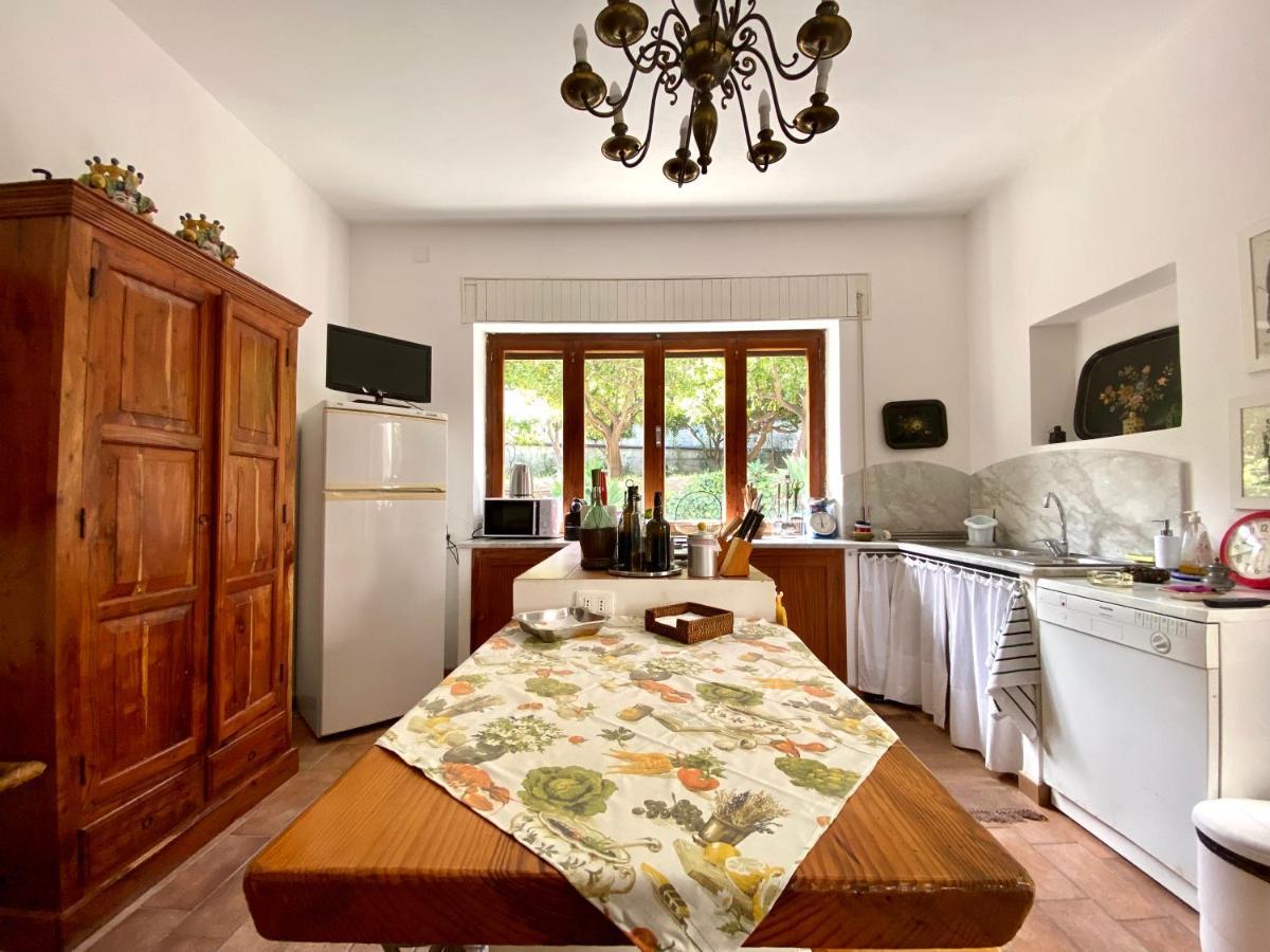 Villa Tana Pacenzia Чефалу Екстер'єр фото